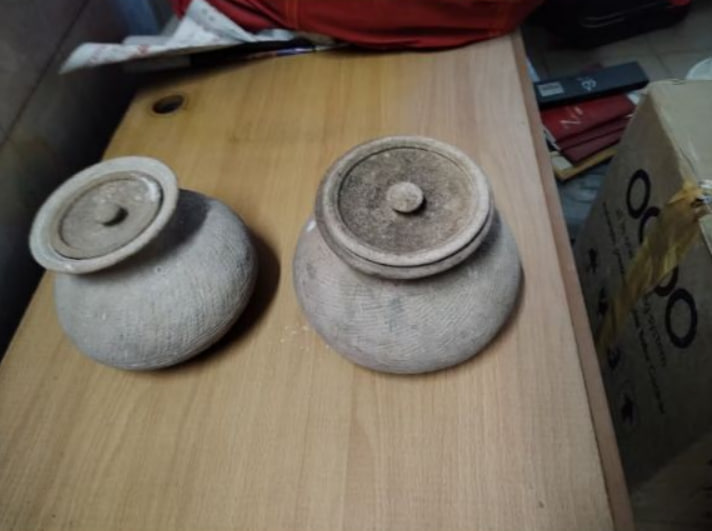 《高古陶拍印纹带盖罐组合（一套两件）》