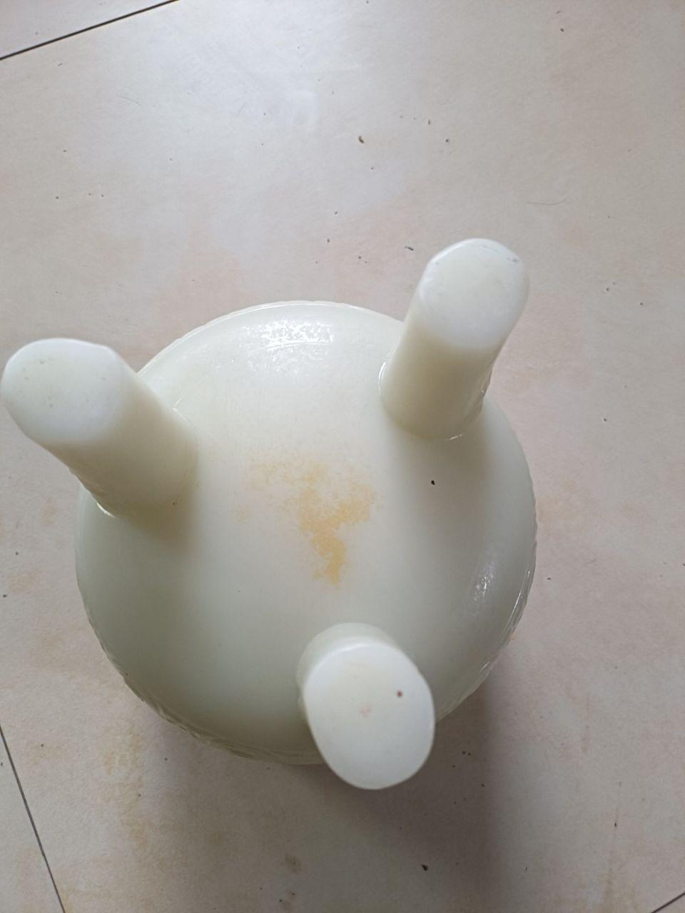 白玉三足鼎