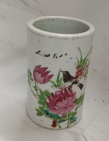 民国粉彩花鸟笔筒