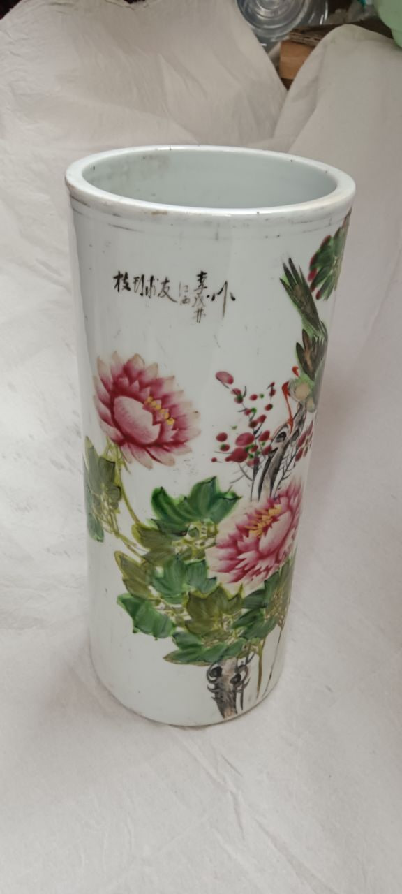 民国粉彩花鸟笔筒
