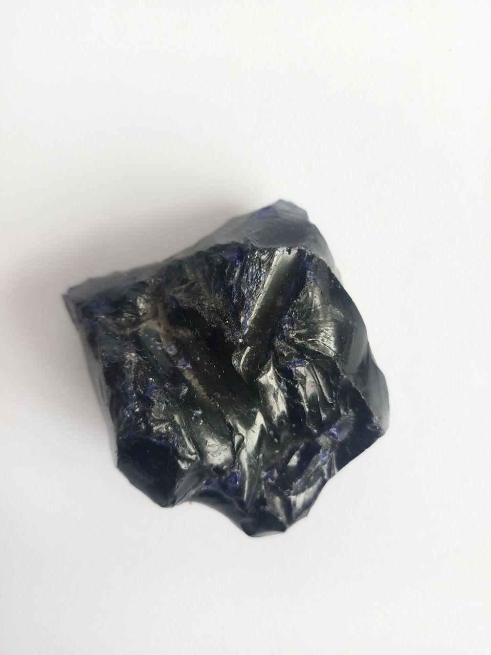 蓝色玻璃陨石