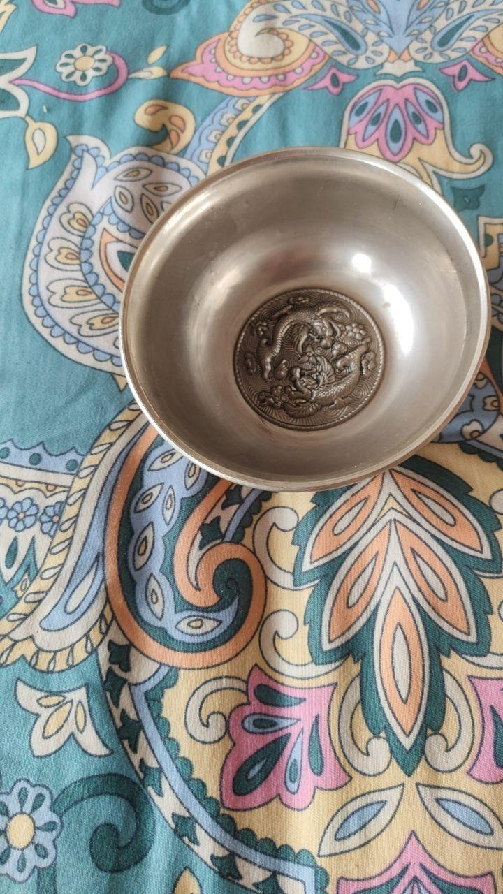 龙纹银碗藏品