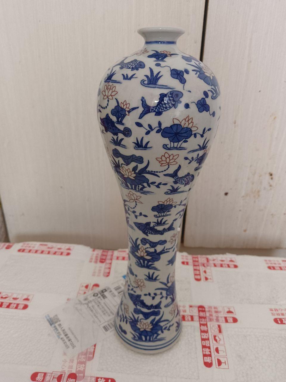 红梅瓶