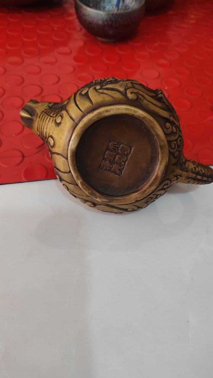 龙纹黄铜茶壶
