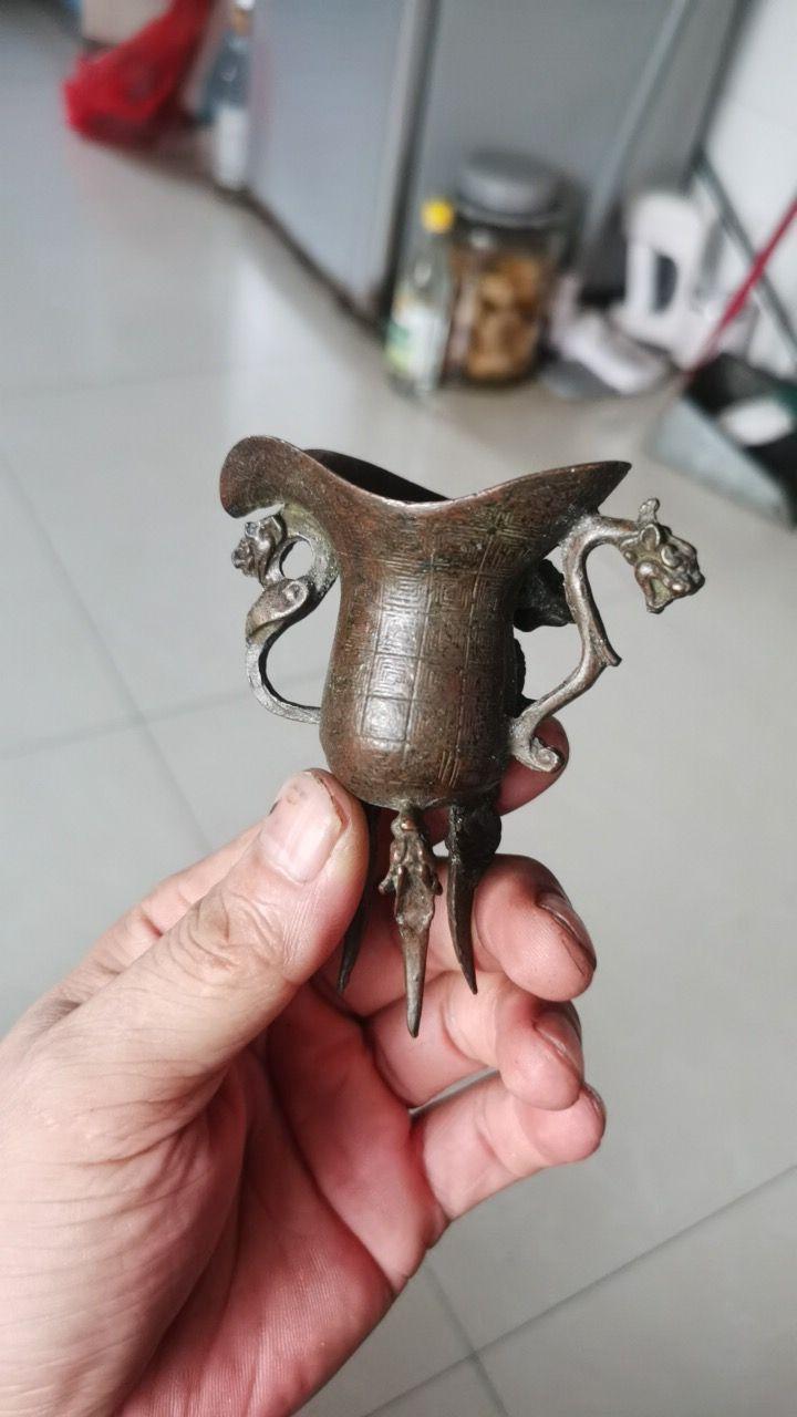 三足爵杯