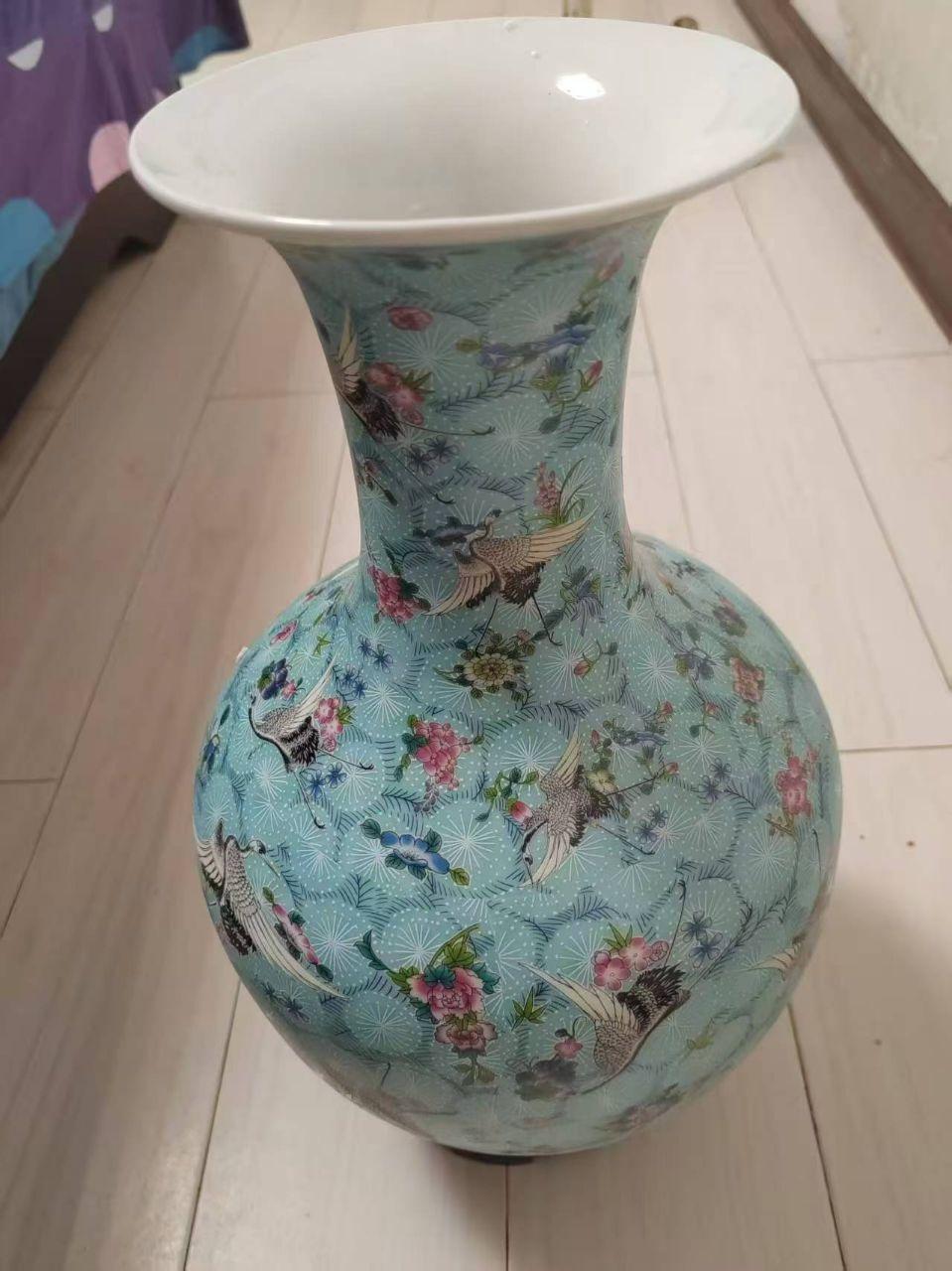 青地百鹤献瑞赏瓶
