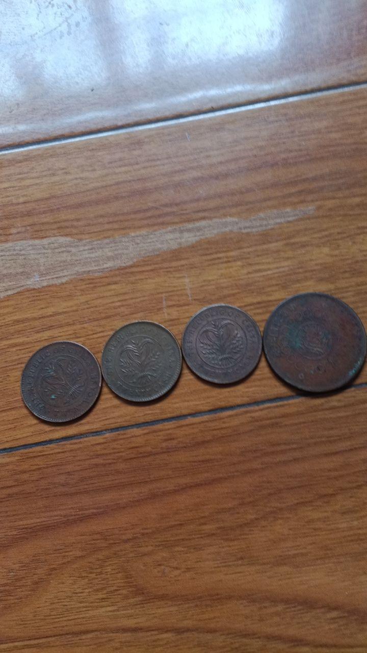组合铜币