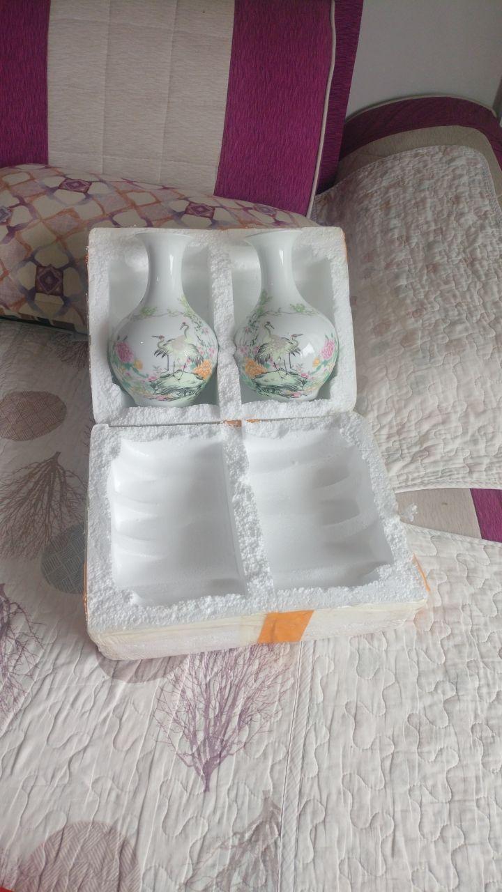 粉彩鹤纹瓶